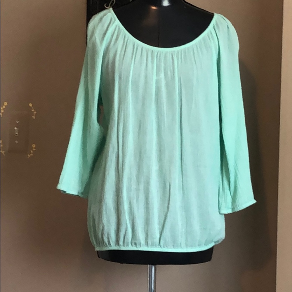 ❤️ 2 items for $10! Old Navy Crepe Like Shirt Size Large